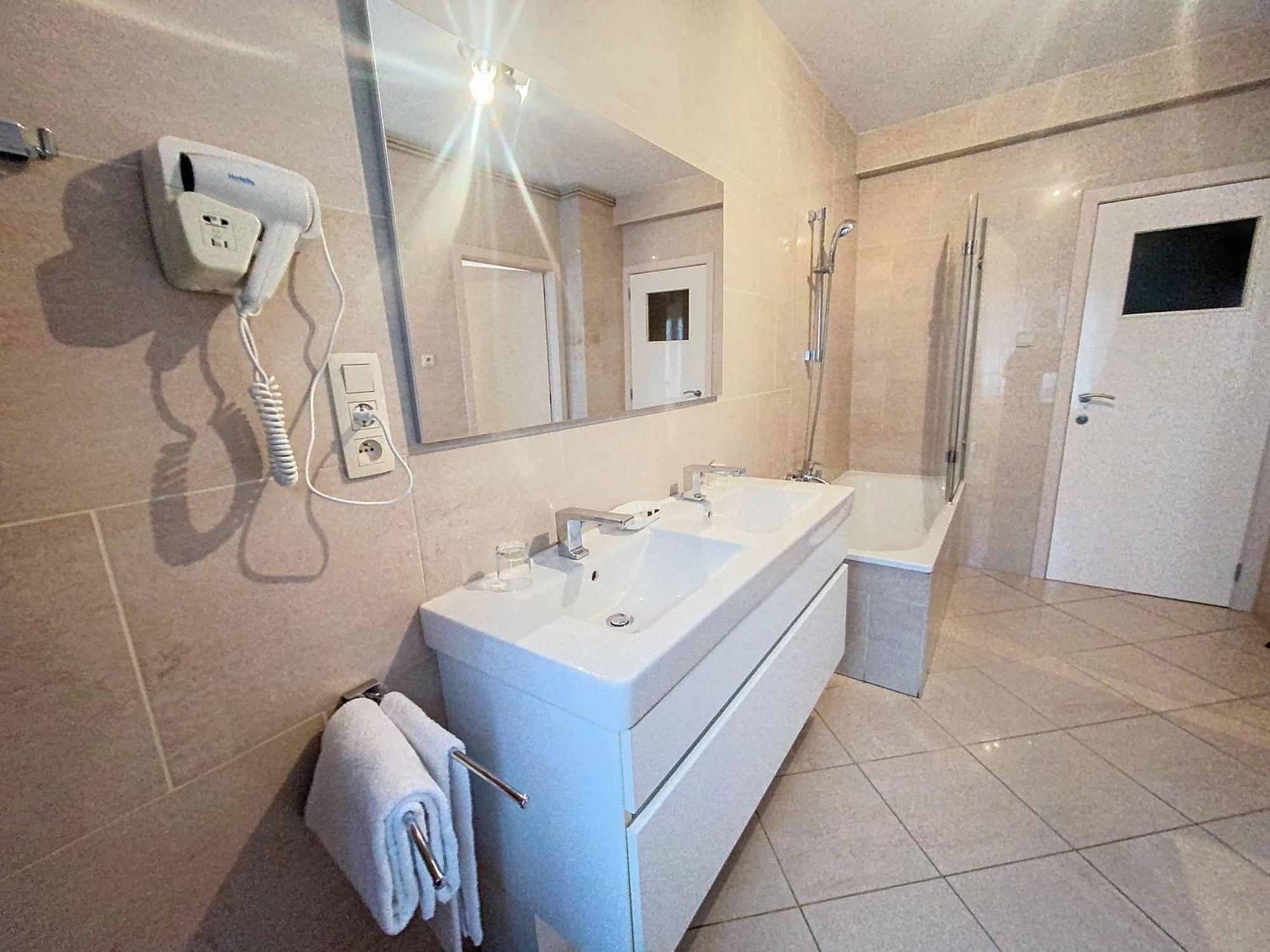 Gastenkamers Centersuites Oostduinkerke Εξωτερικό φωτογραφία
